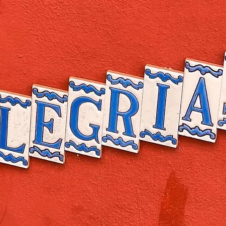Quaint Artist In Marvelous Nature - Alegrias Holiday home