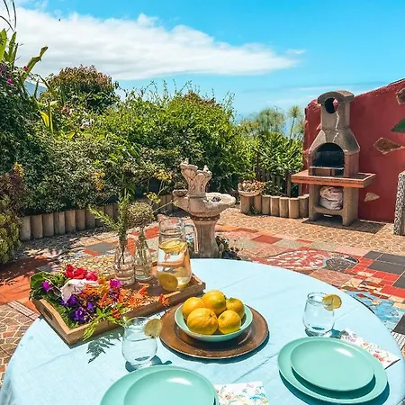 Quaint Artist In Marvelous Nature - Alegrias Holiday home